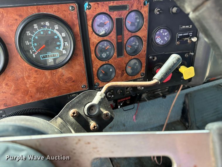 image for item FK3094 1994 International 9300 dump truck
