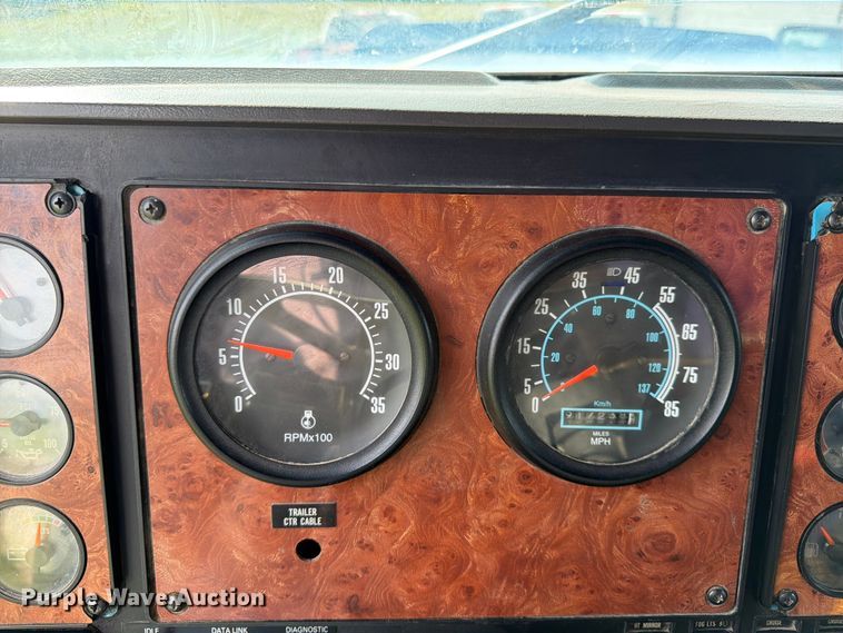 image for item FK3094 1994 International 9300 dump truck