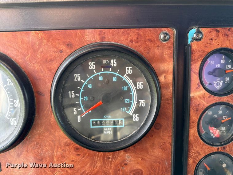 image for item FK3094 1994 International 9300 dump truck