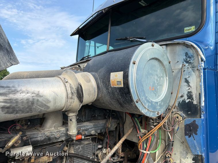 image for item FK3094 1994 International 9300 dump truck