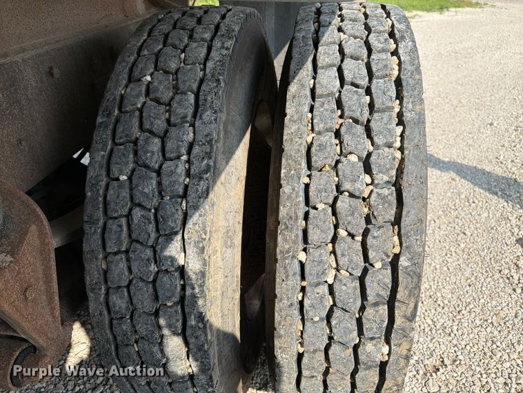 image for item FK3094 1994 International 9300 dump truck