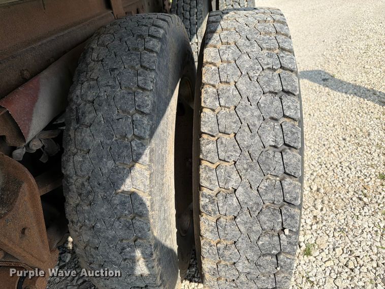image for item FK3094 1994 International 9300 dump truck