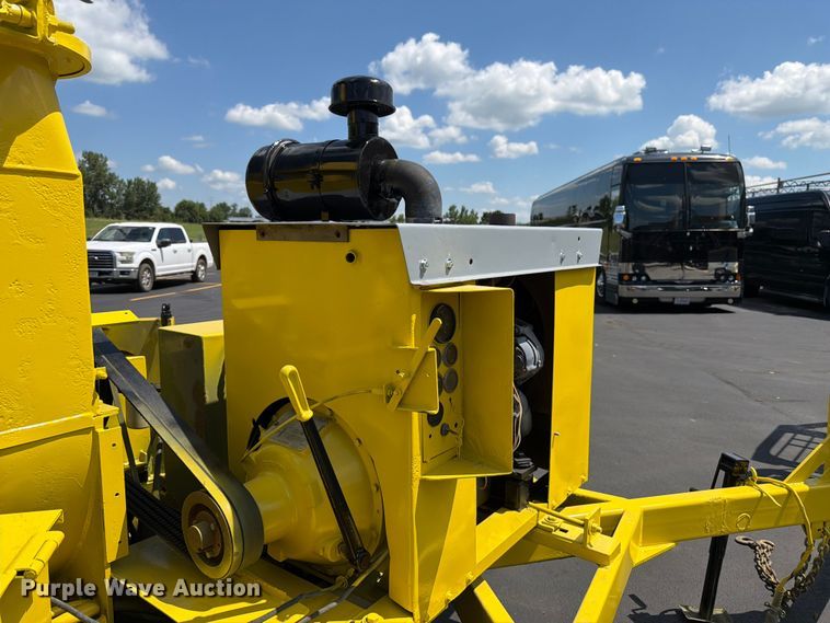 image for item FK3155 Bandit wood chipper