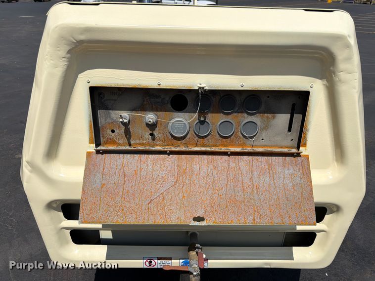 image for item FK3157 1996 Ingersoll Rand P100WD air compressor