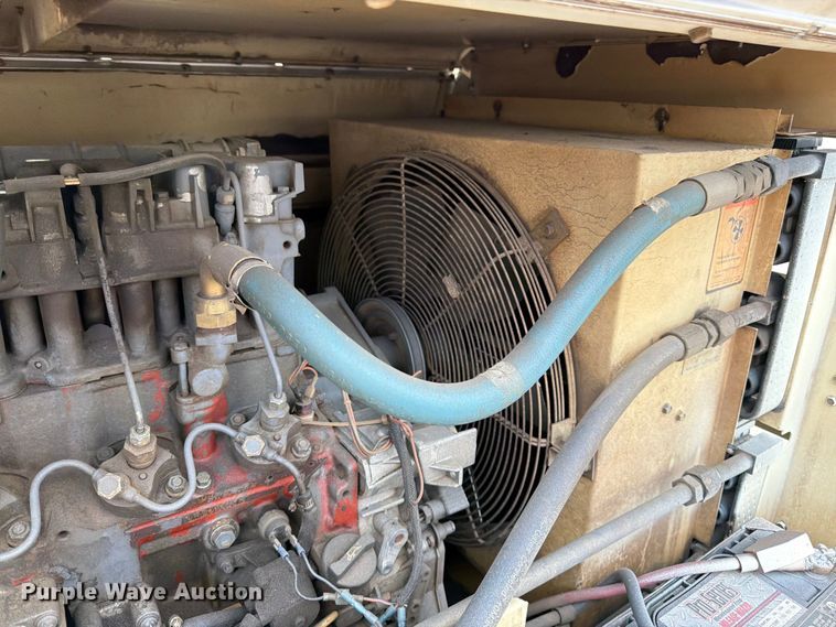 image for item FK3157 1996 Ingersoll Rand P100WD air compressor