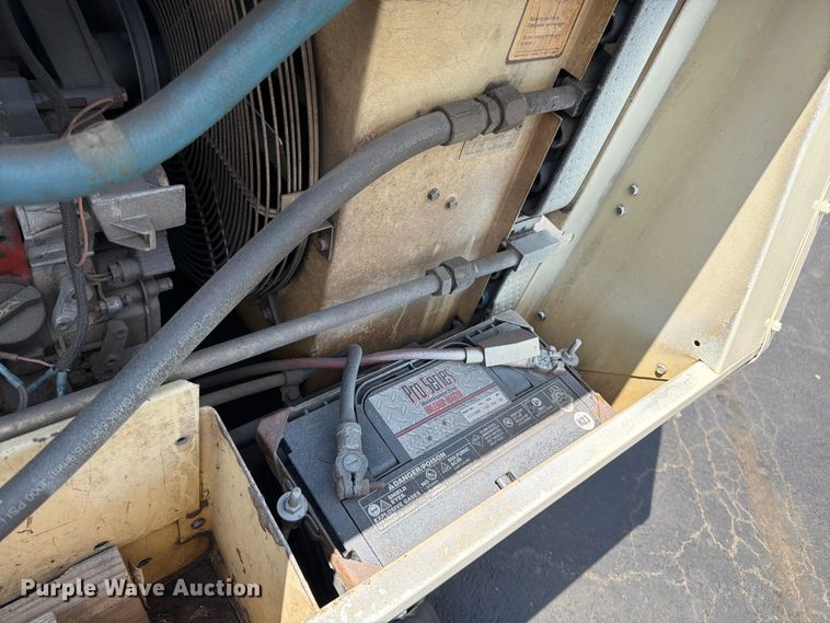 image for item FK3157 1996 Ingersoll Rand P100WD air compressor