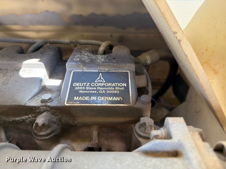 image for item FK3157 1996 Ingersoll Rand P100WD air compressor