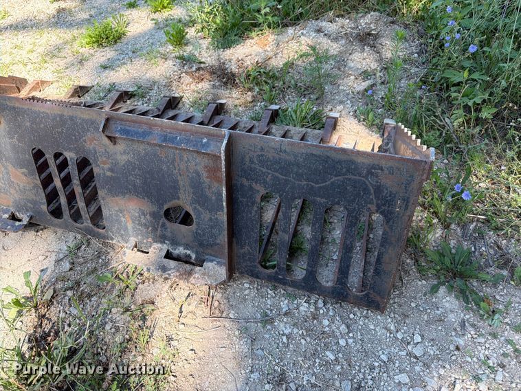 image for item FK3164 Skid steer rock bucket