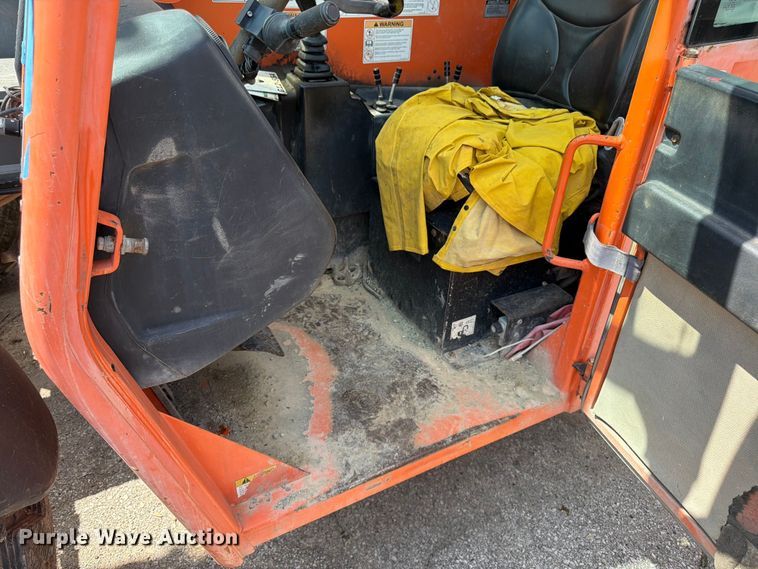 image for item FK3165 2011 JLG G12-55A telehandler