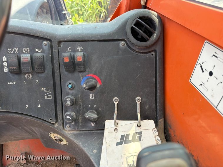 image for item FK3165 2011 JLG G12-55A telehandler