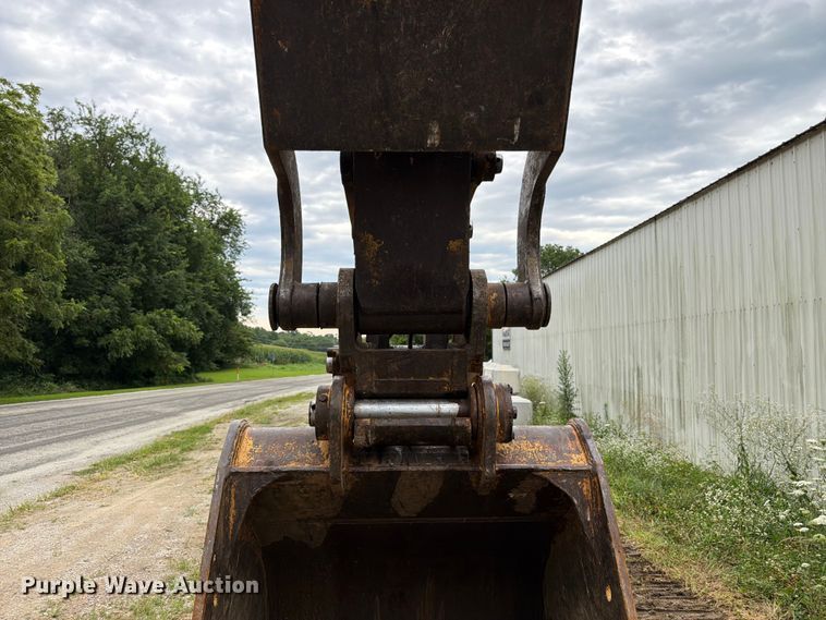image for item FK3183 1993 Caterpillar 330L excavator