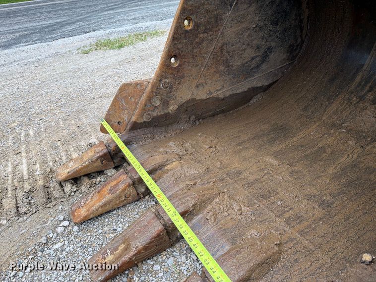 image for item FK3183 1993 Caterpillar 330L excavator