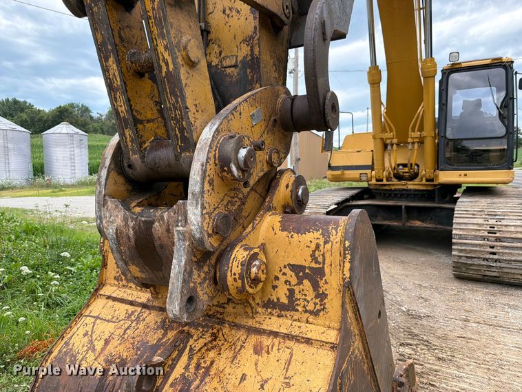 image for item FK3183 1993 Caterpillar 330L excavator