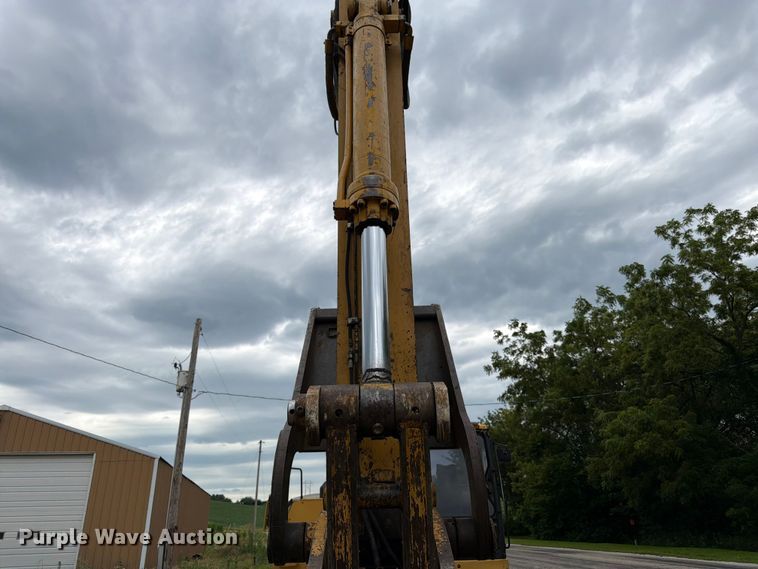image for item FK3183 1993 Caterpillar 330L excavator