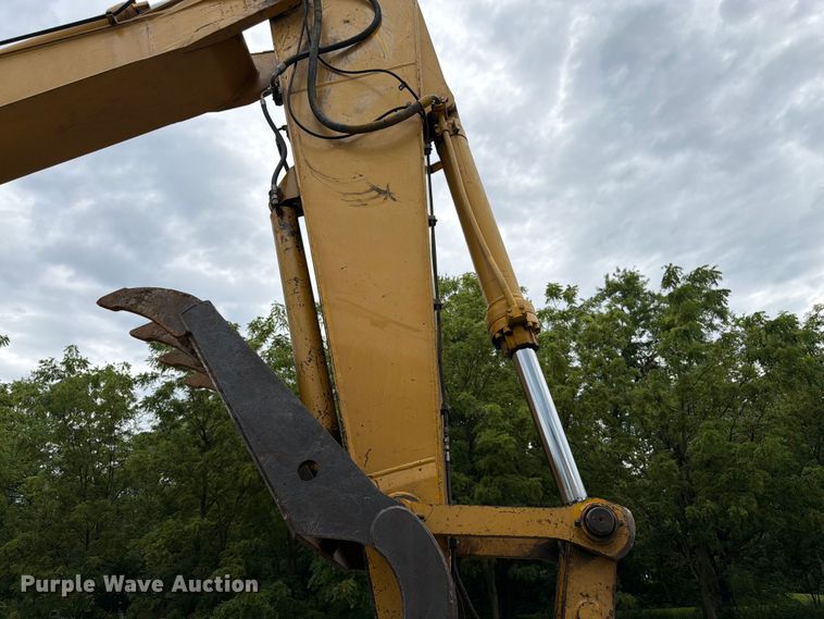 image for item FK3183 1993 Caterpillar 330L excavator