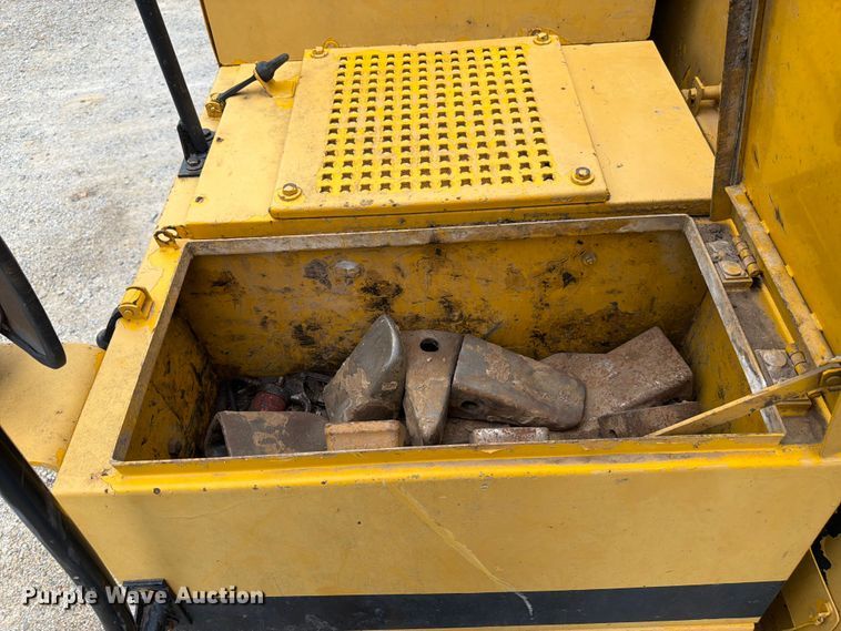 image for item FK3183 1993 Caterpillar 330L excavator