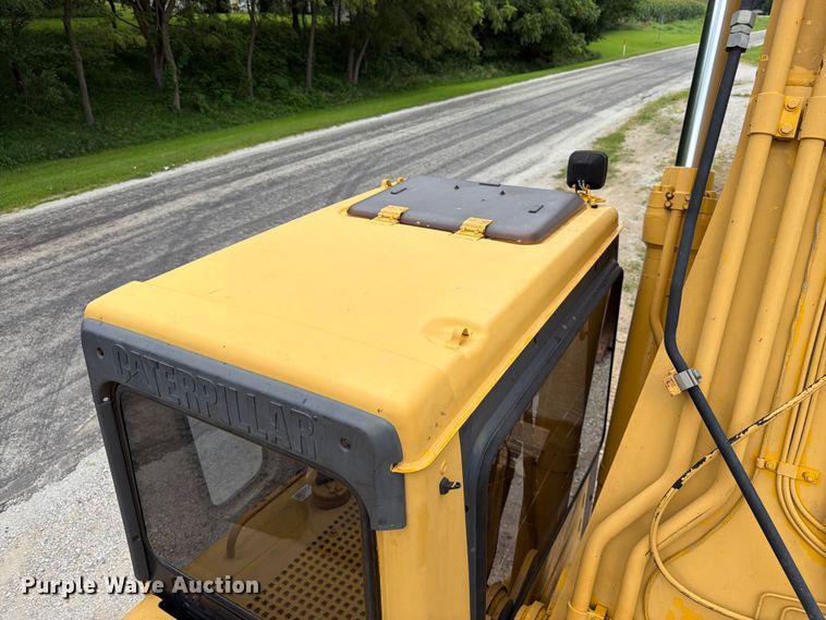 image for item FK3183 1993 Caterpillar 330L excavator