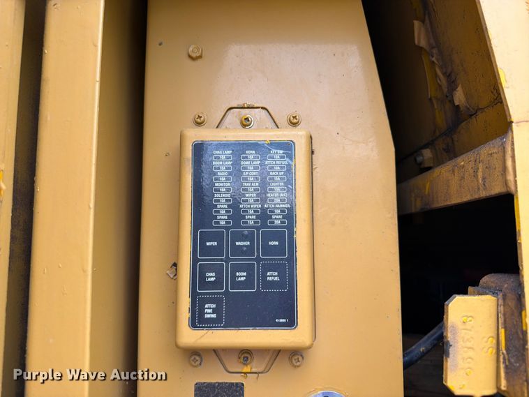 image for item FK3183 1993 Caterpillar 330L excavator