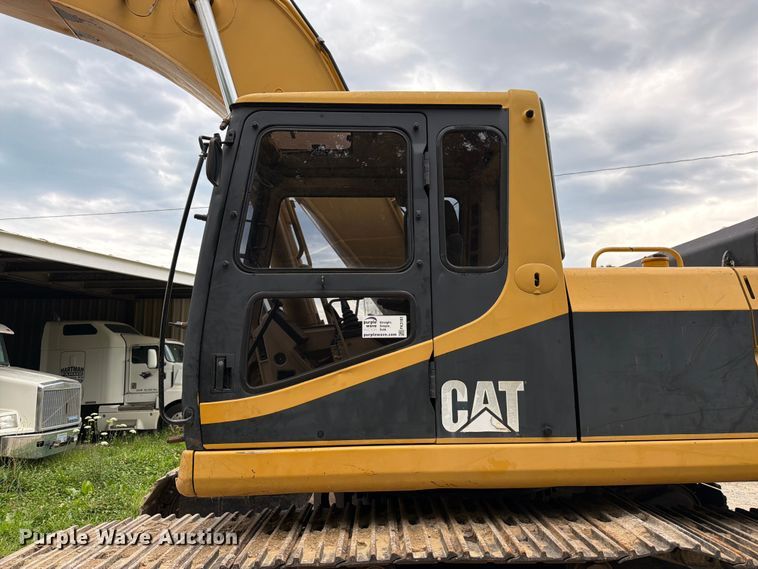 image for item FK3183 1993 Caterpillar 330L excavator