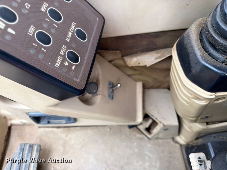 image for item FK3183 1993 Caterpillar 330L excavator