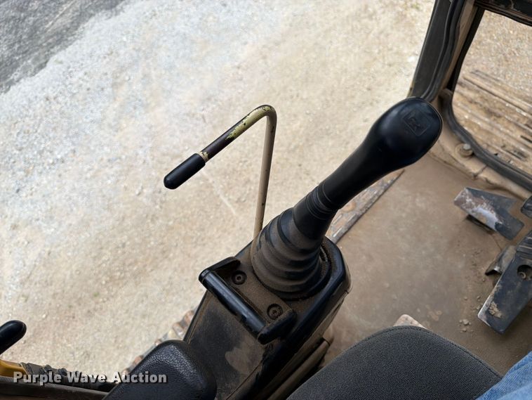 image for item FK3183 1993 Caterpillar 330L excavator