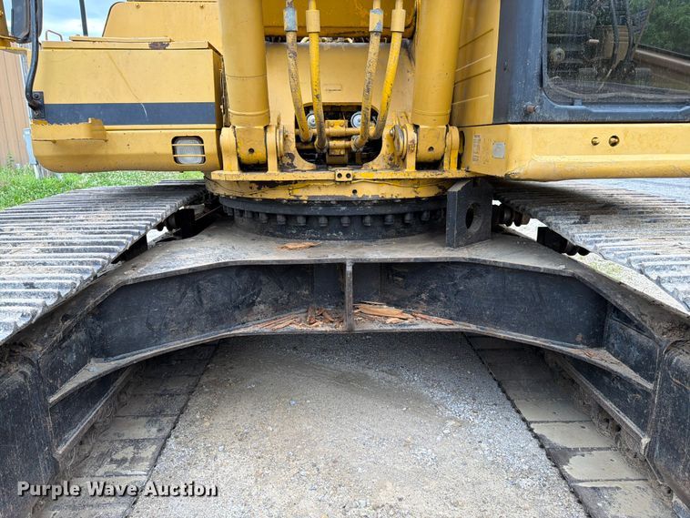 image for item FK3183 1993 Caterpillar 330L excavator