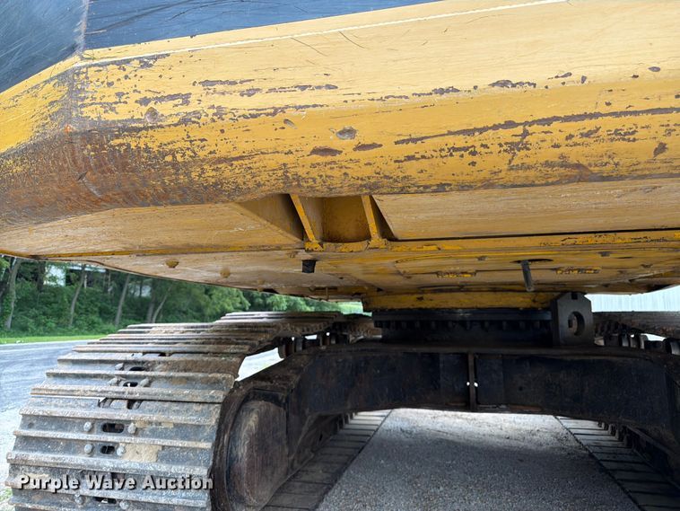 image for item FK3183 1993 Caterpillar 330L excavator