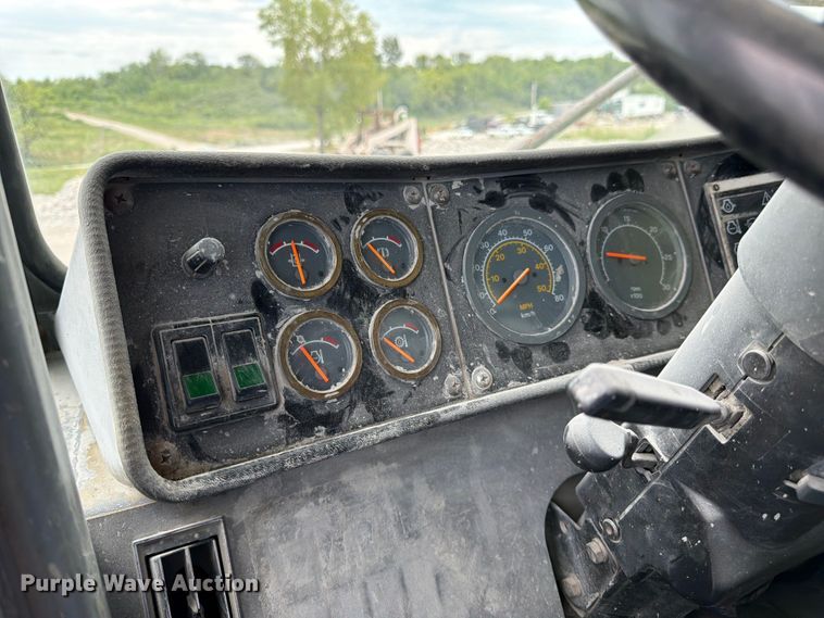 image for item FK3184 1997 Eucid R65 haul truck