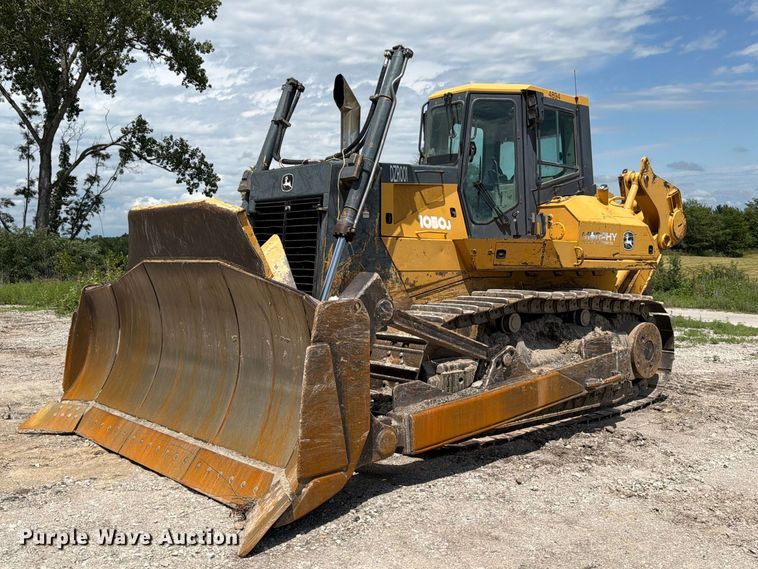 image for item FK3185 2011 John Deere 1050J dozer