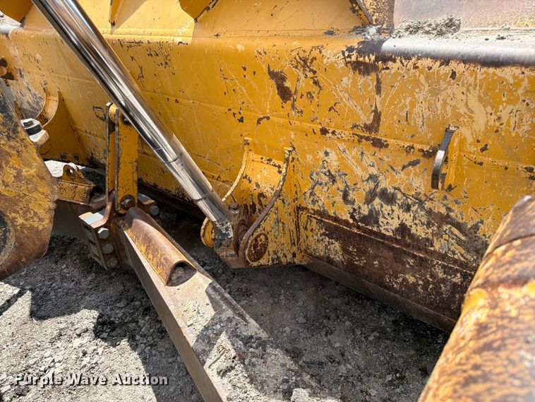 image for item FK3185 2011 John Deere 1050J dozer
