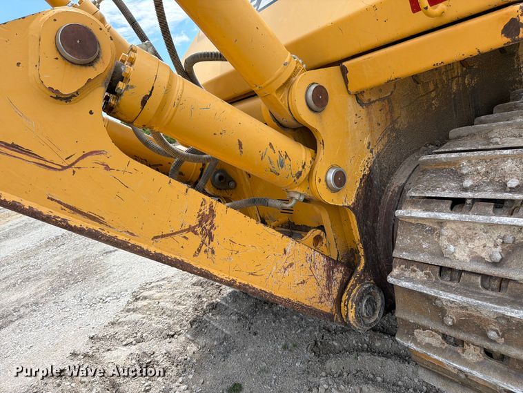image for item FK3185 2011 John Deere 1050J dozer