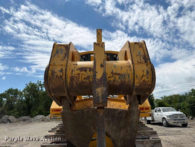 image for item FK3185 2011 John Deere 1050J dozer