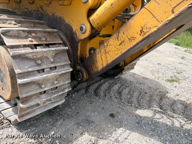 image for item FK3185 2011 John Deere 1050J dozer