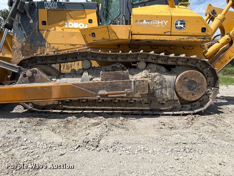 image for item FK3185 2011 John Deere 1050J dozer
