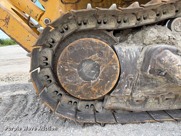 image for item FK3185 2011 John Deere 1050J dozer