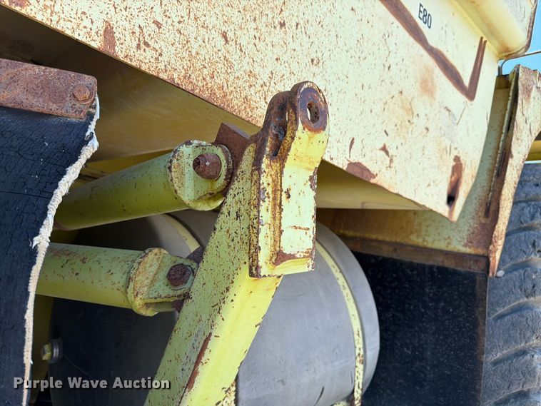 image for item FK3186 1997 Euclid R65 haul truck