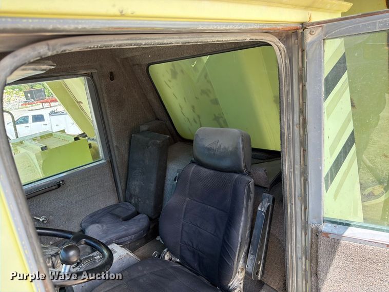image for item FK3186 1997 Euclid R65 haul truck