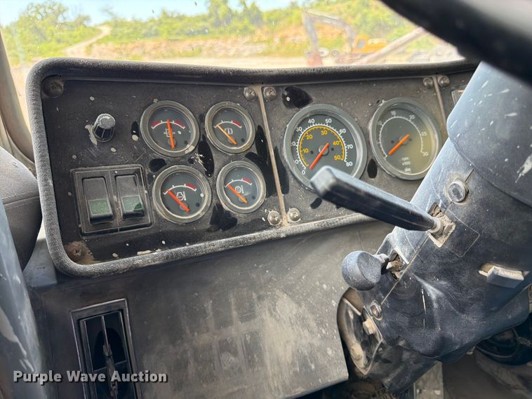 image for item FK3186 1997 Euclid R65 haul truck