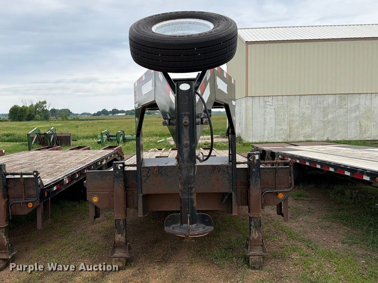 image for item FK4024 2016 Towmaster T-20 equipment trailer