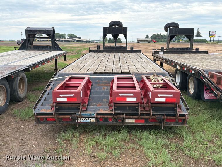 image for item FK4024 2016 Towmaster T-20 equipment trailer