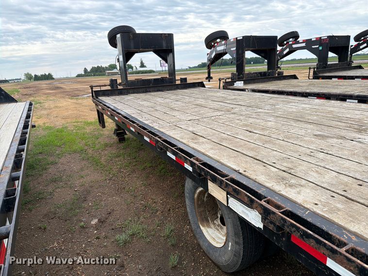 image for item FK4024 2016 Towmaster T-20 equipment trailer