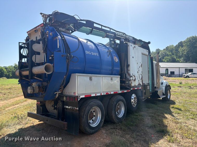 image for item FK5003 2018 Kenworth T880 hydrovac truck