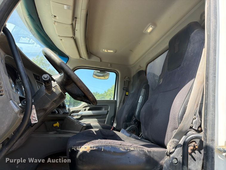 image for item FK5003 2018 Kenworth T880 hydrovac truck