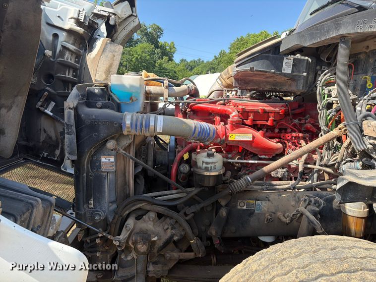 image for item FK5003 2018 Kenworth T880 hydrovac truck