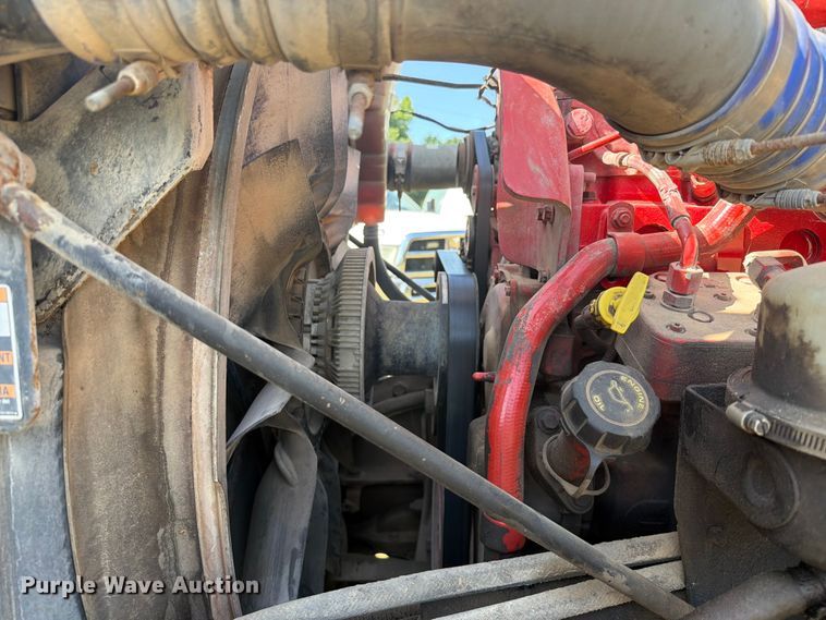 image for item FK5003 2018 Kenworth T880 hydrovac truck