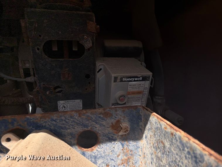 image for item FK5004 2014 Kenworth T8 Series hydrovac truck