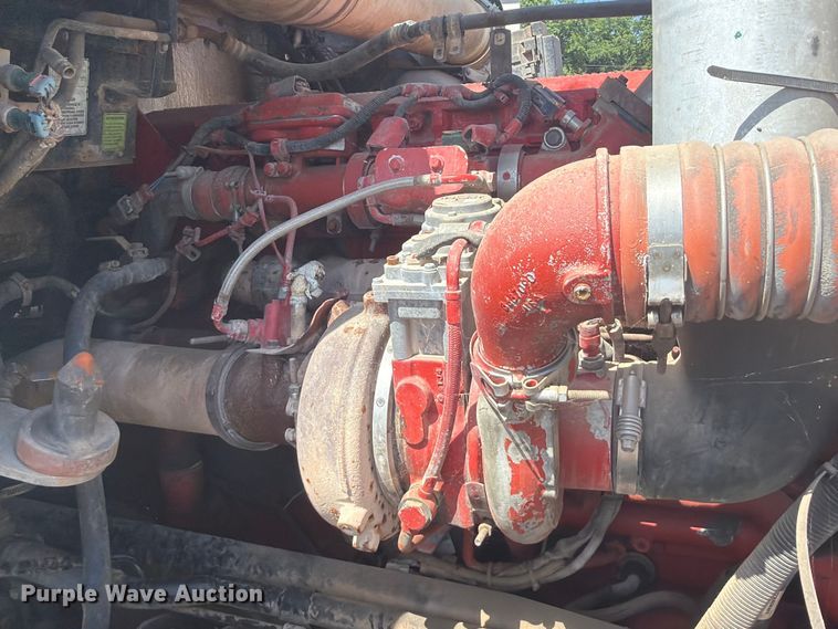 image for item FK5004 2014 Kenworth T8 Series hydrovac truck