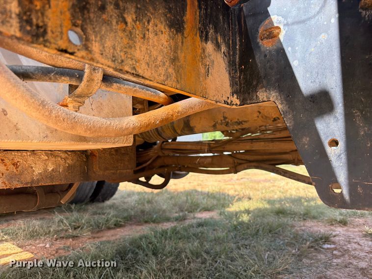 image for item FK5004 2014 Kenworth T8 Series hydrovac truck