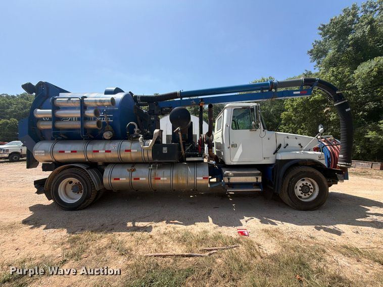 image for item FK5005 2000 Volvo Truck WG sewer jetter truck