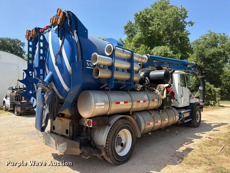 image for item FK5005 2000 Volvo Truck WG sewer jetter truck